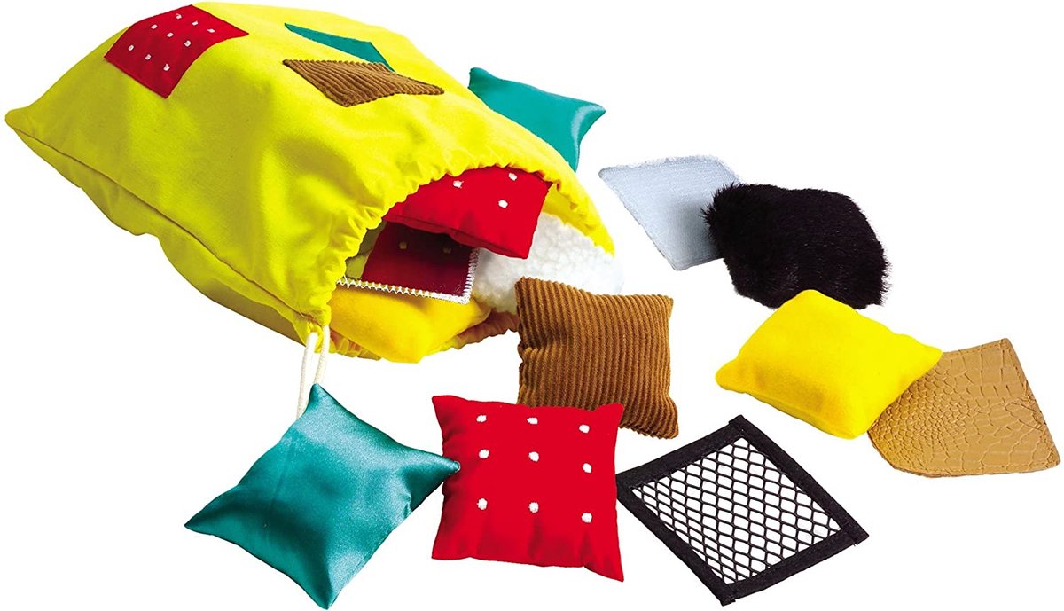 6 babyspelletjes voor je baby van 2 maanden oud
